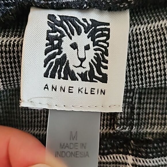 Anne Klein Women's Gray White Plaid Straight Leg Pull On Ankle Trousers Pants M - Picture 9 of 11